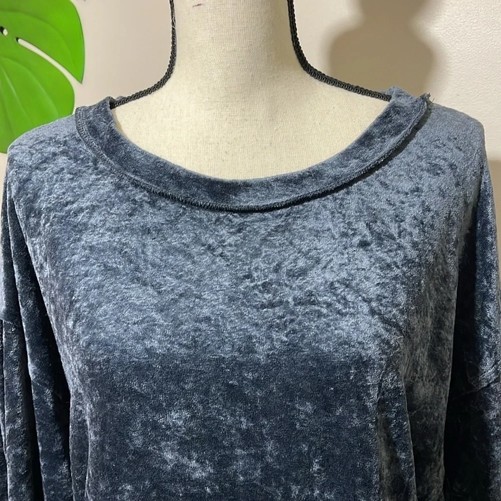 Free People Milan Layering Crushed Velvet Top - Washed Black - Gray - Grey sz. S